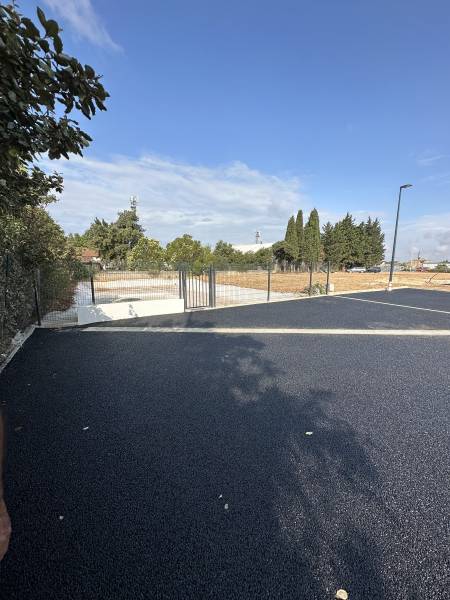 Fourniture et pose de clôtures rigides avec portillon pour sécurisation d'un bassin à Fos-sur-Mer près de Martigues